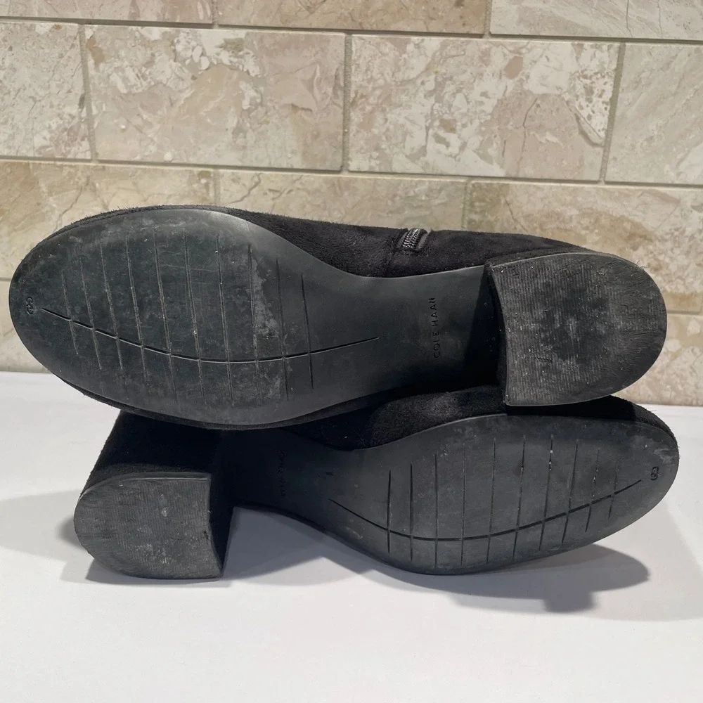 Cole Haan Black Suede Block Heel Ankle Boots Scalloped Lace Detail Size 9B‎
